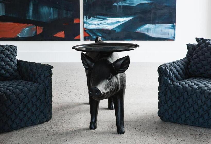 Отель Mona Farm