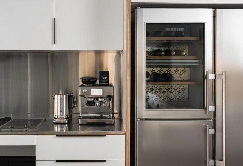 Отель Mona Farm