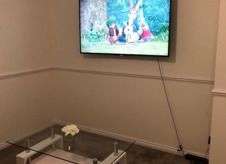 Lovely 3 Bed House In Chafford Hundred