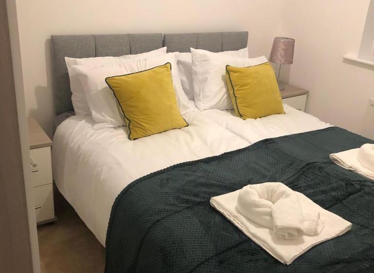 Lovely 3 Bed House In Chafford Hundred