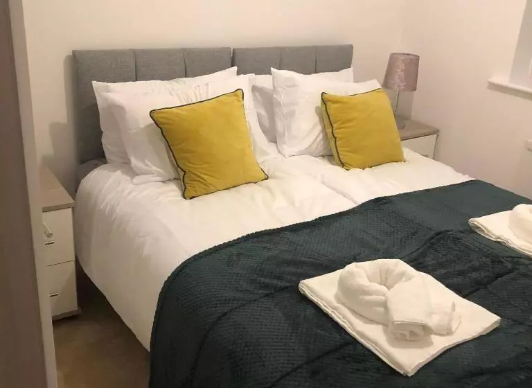 Lovely 3 Bed House In Chafford Hundred