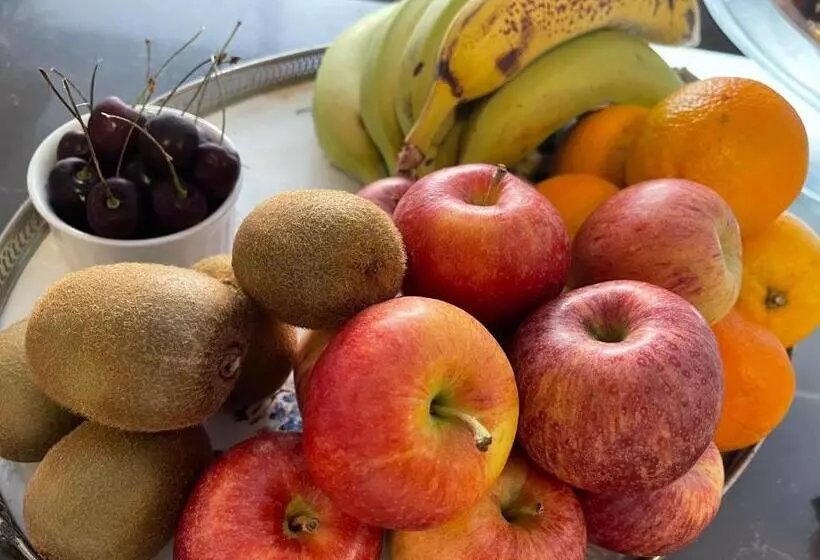 تختخواب و صبحانه Fiftyfour West Boutique Living