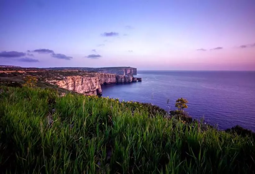 تختخواب و صبحانه Fiftyfour West Boutique Living