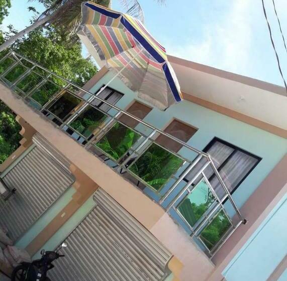 Gialyn S Bed And Breakfast