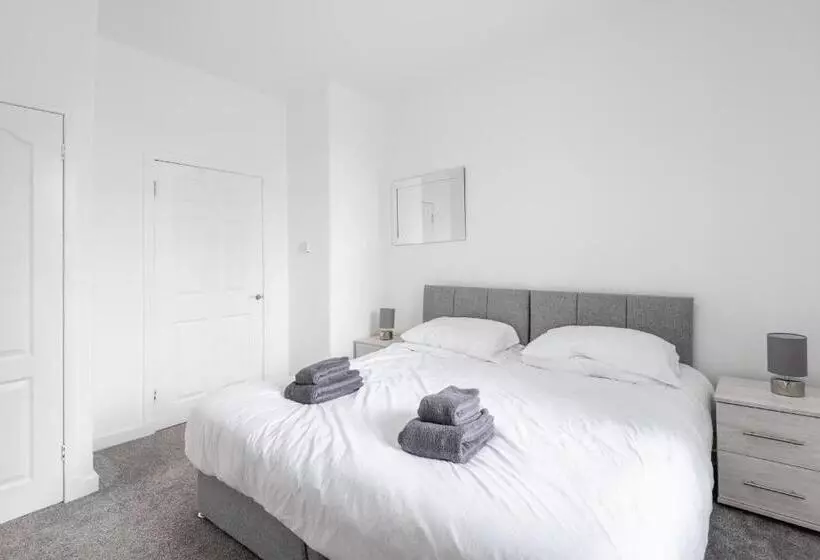 Hilltown Apartment