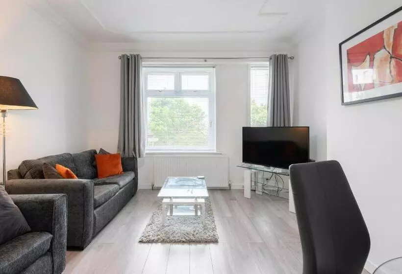 Hilltown Apartment