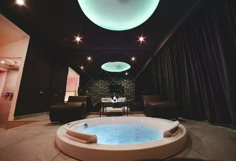 هتل Capri Spa