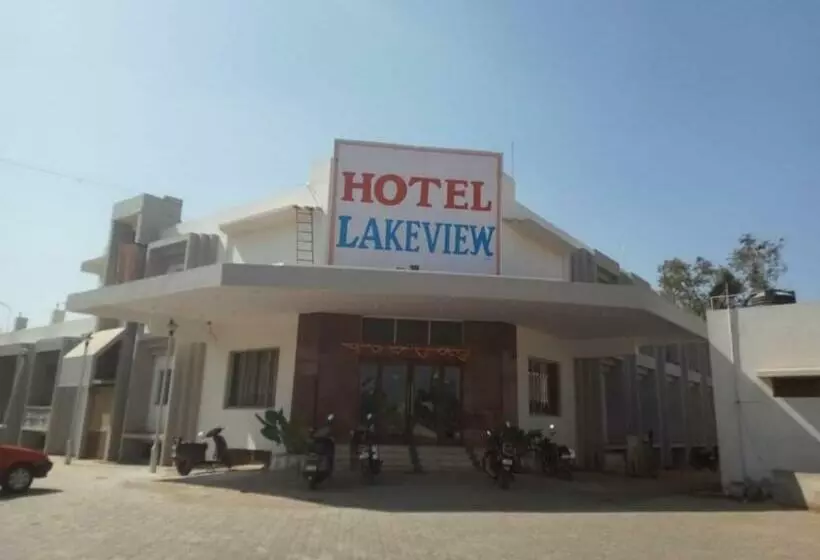 ホテル Lakeview