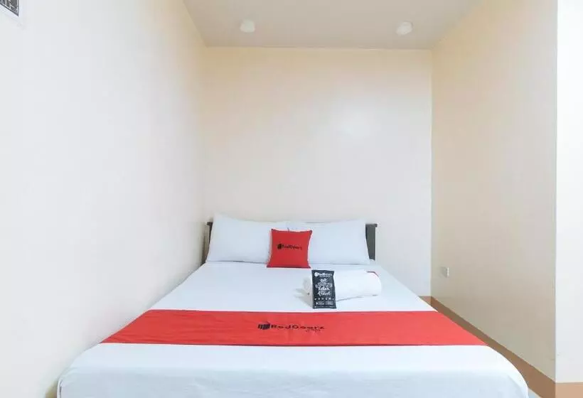 Reddoorz At Isabelita Hotel Tuguegarao City