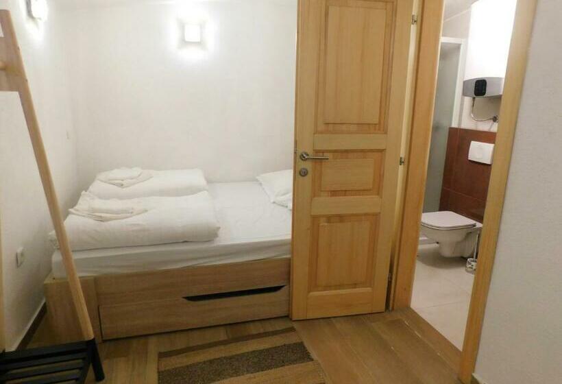 هتل Rooms Valentino