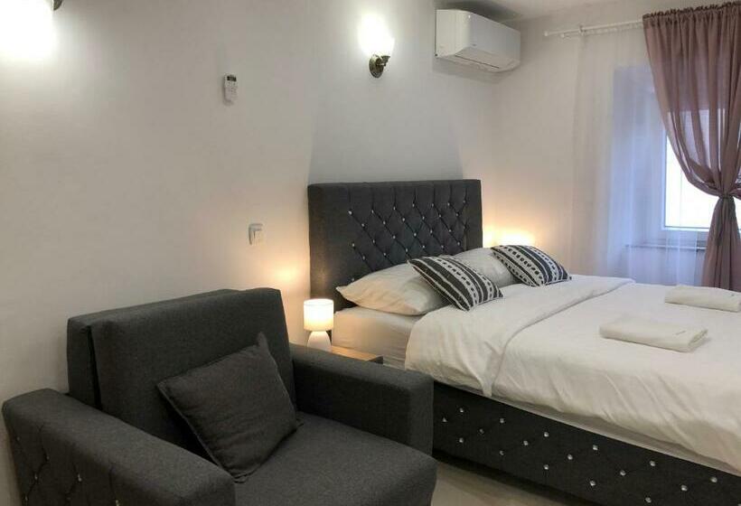 هتل Rooms Valentino