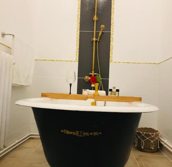 Joseph Hayn Apartments