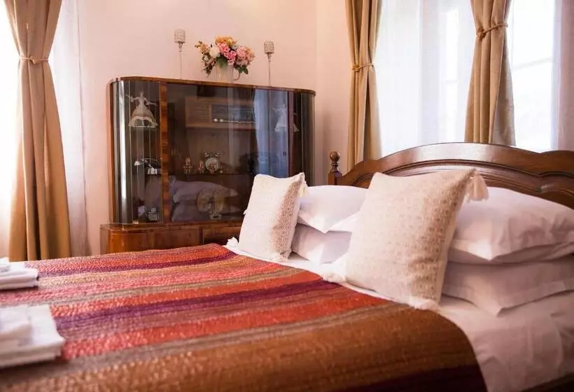 Joseph Hayn Apartments