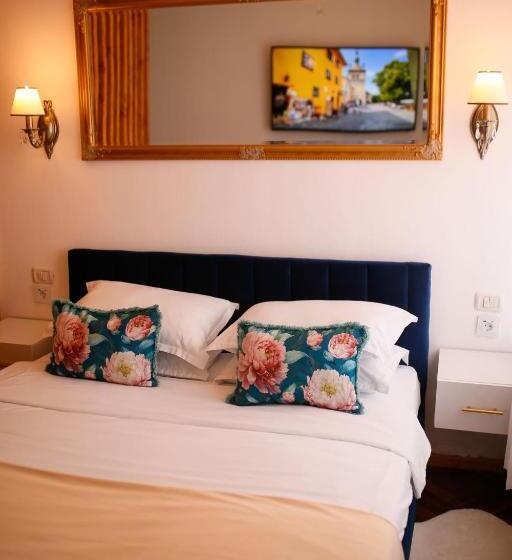 Joseph Hayn Apartments