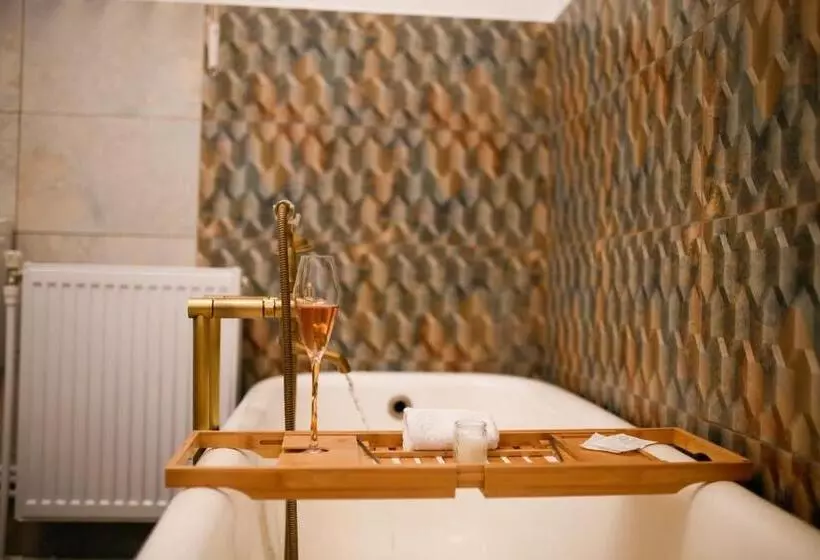 Joseph Hayn Apartments