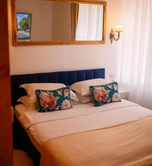 Joseph Hayn Apartments