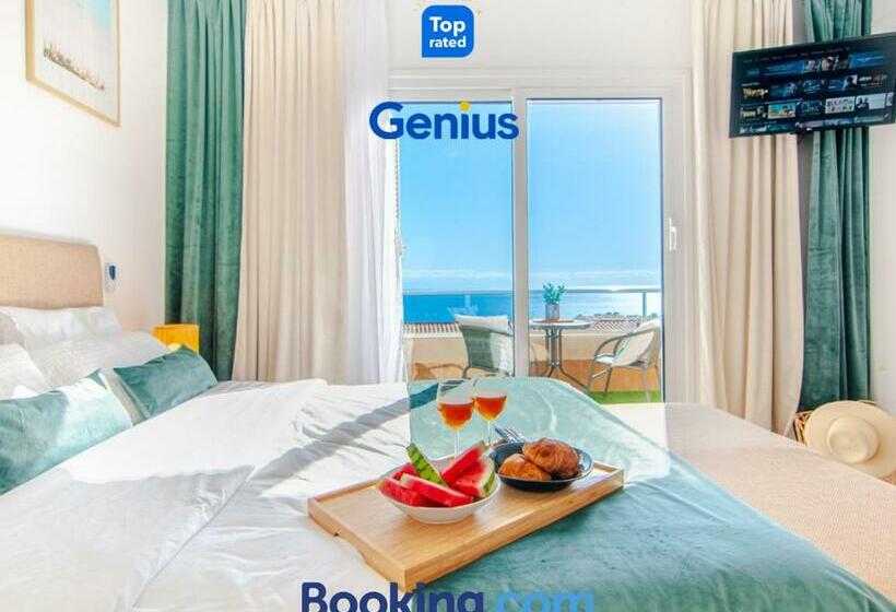 Luxury Townhouse With Panoramic Sea View