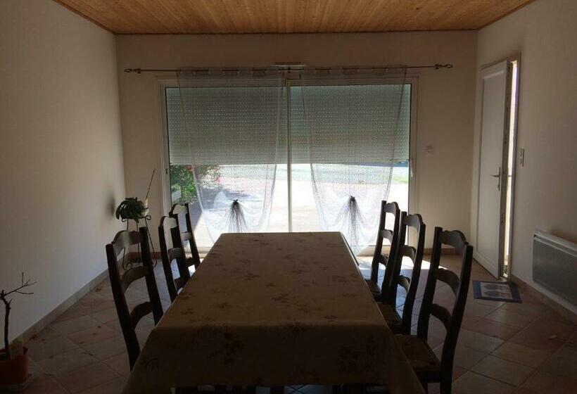 بنسيون Maisons De Vacances à Curzon