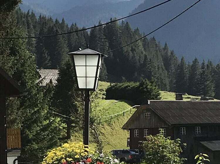 فندق صغير Gasthof Zum Gamsjäger