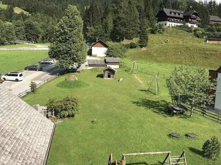 Retkeilymaja Gasthof Zum Gamsjäger