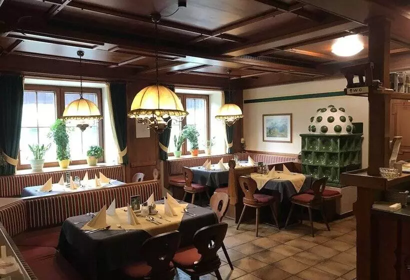 Retkeilymaja Gasthof Zum Gamsjäger