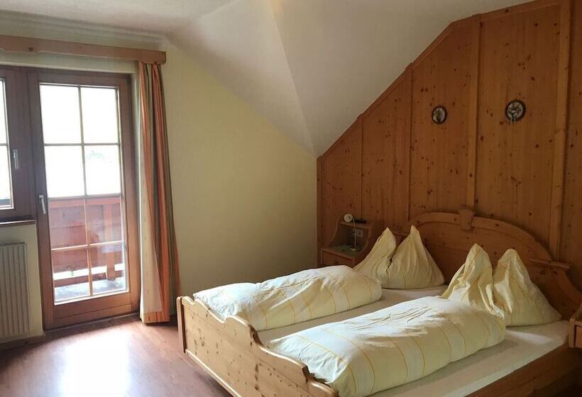 فندق صغير Gasthof Zum Gamsjäger