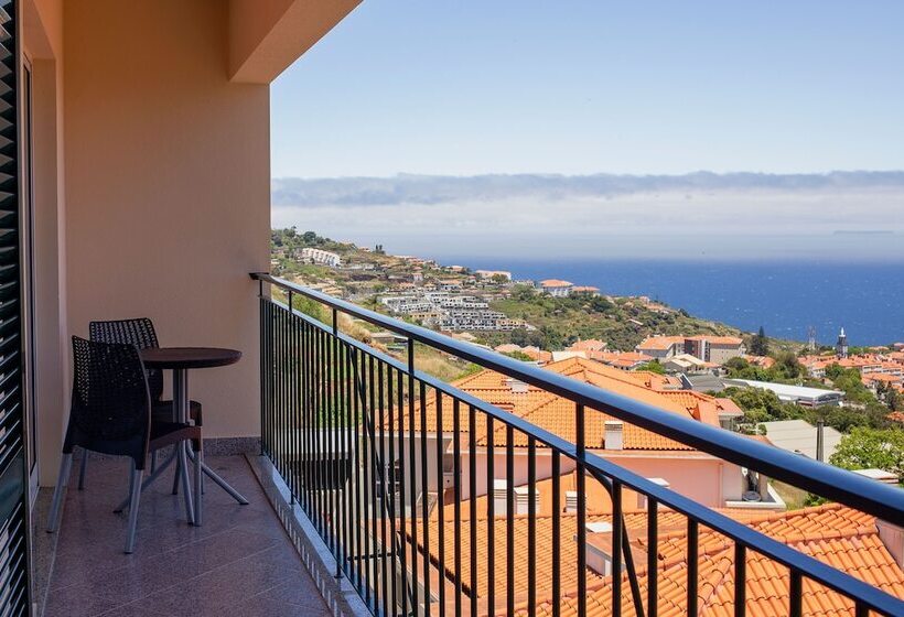 Caniço Quintas Iii By Trip2portugal