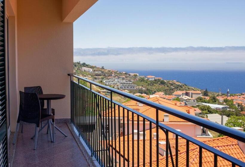 Caniço Quintas Iii By Trip2portugal