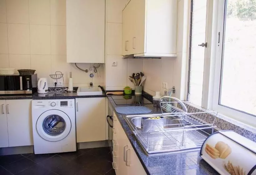 Caniço Quintas Iii By Trip2portugal