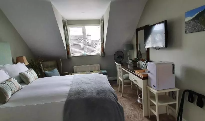 Grove Bed & Breakfast