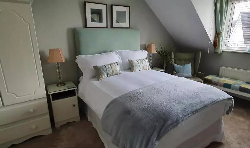 Grove Bed & Breakfast