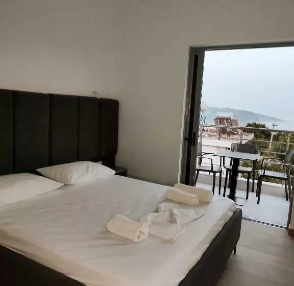 ホテル Petros Rooms