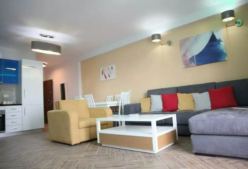 ホテル Shëngjini Apartments  Twin Towers