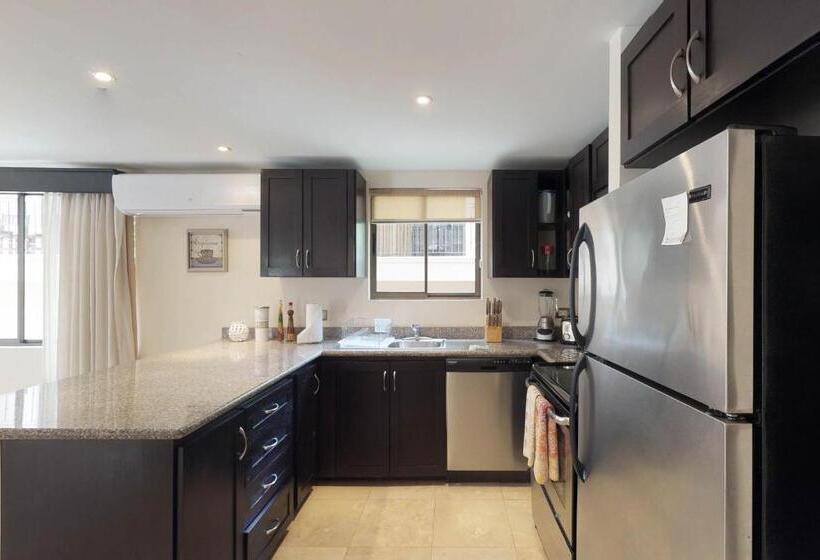 هتل The Cove 3 At Playa Ocotal