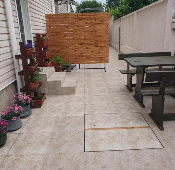 פנסיון студия лилия