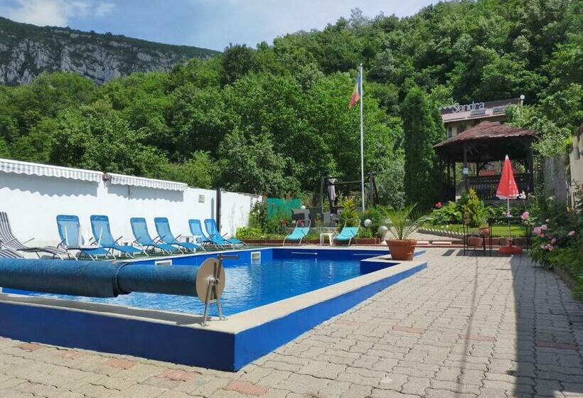 پانسیون Cazare Casa Sandra