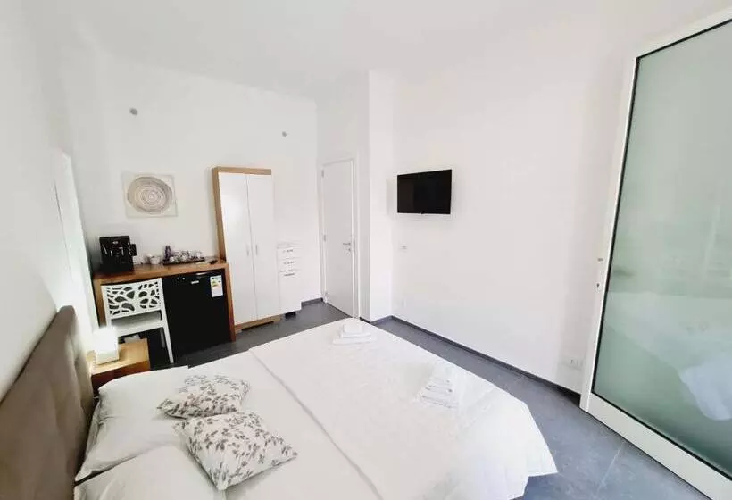 پانسیون Medusa Room Apartment