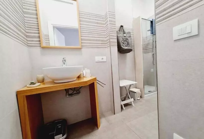 پانسیون Medusa Room Apartment
