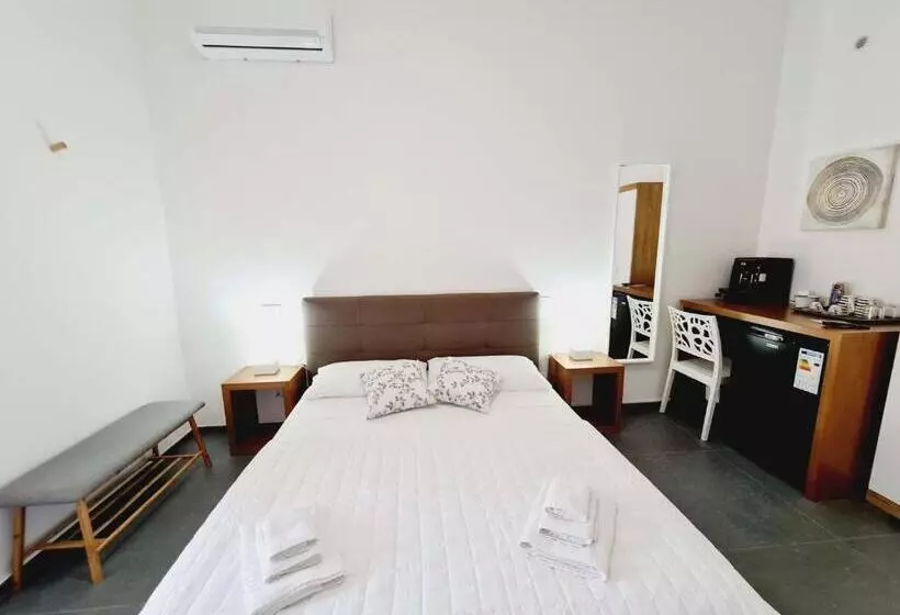 پانسیون Medusa Room Apartment