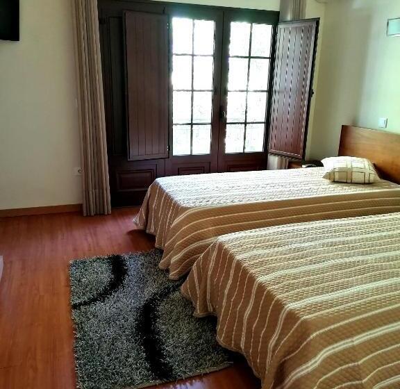 Пансион Restaurante Vessada Alojamento Local