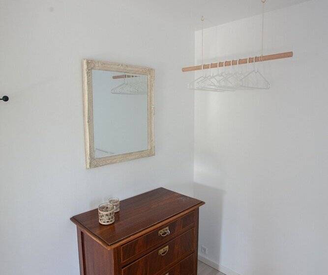 Stadium / Central / Park / Art Gallery