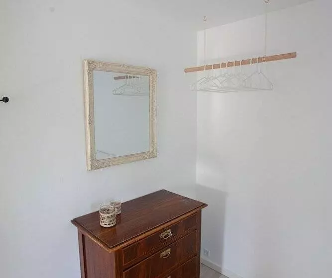 Stadium / Central / Park / Art Gallery