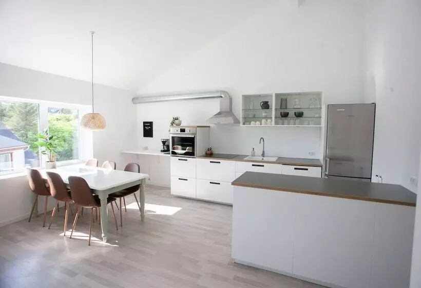 Stadium / Central / Park / Art Gallery