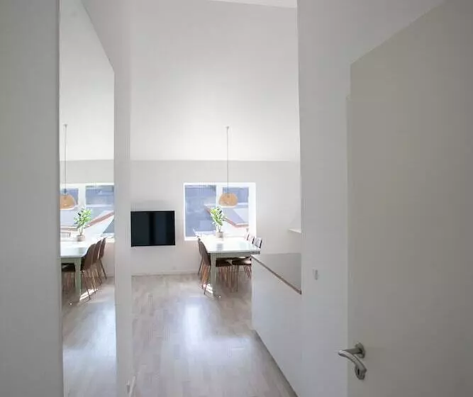 Stadium / Central / Park / Art Gallery