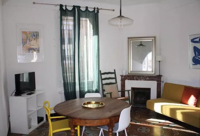 Superbe Appartement Avec Parking Sur Place