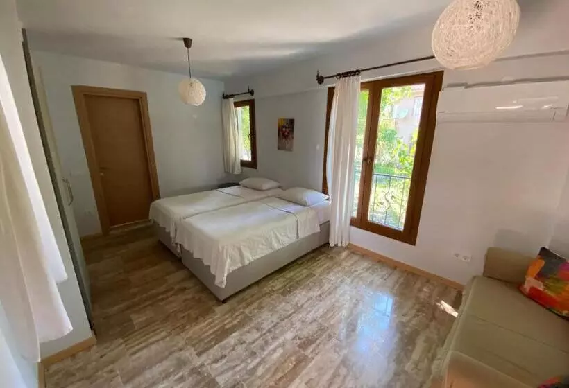 Villa Merry   Dalyan Stonehouse With Palmtrees, 50m To River
