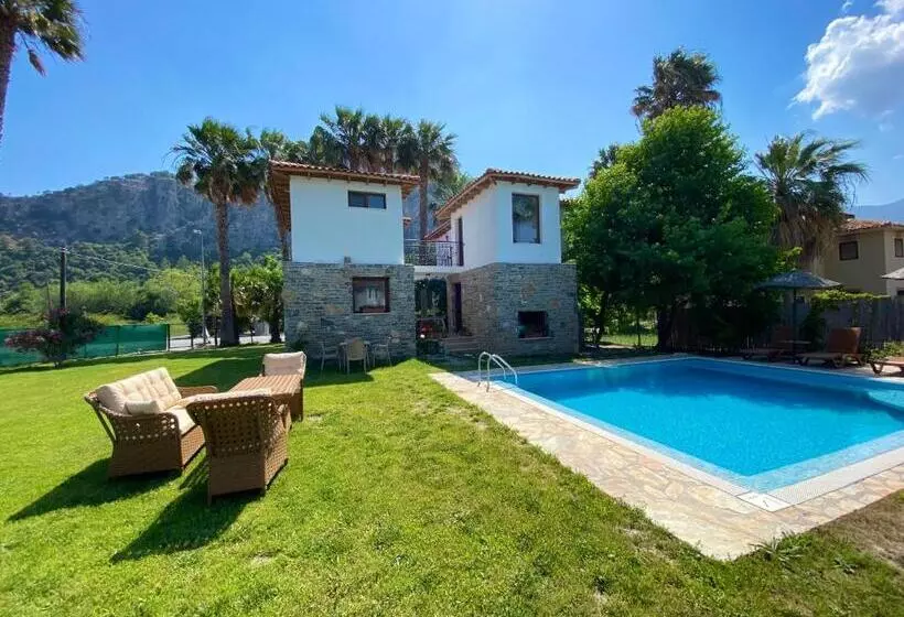 Villa Merry   Dalyan Stonehouse With Palmtrees, 50m To River