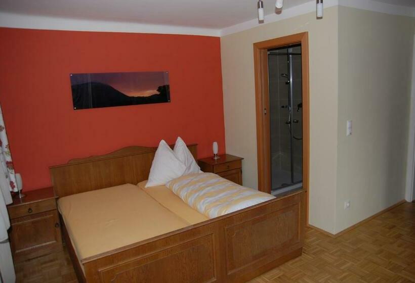 הוסטל Gasthaus Kirchenwirt