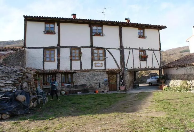 ベッドアンドブレックファースト Casa Rural Ugarte Ojacastro