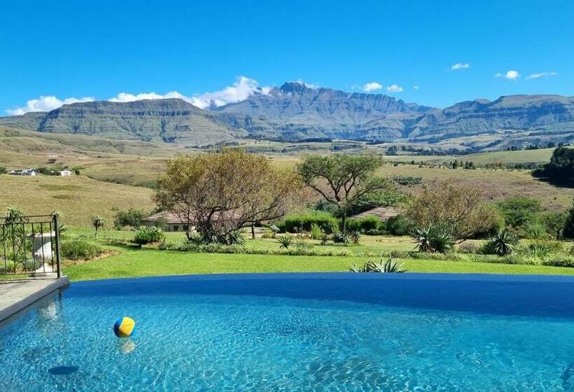 בית מלון כפרי Inkungu Lodge